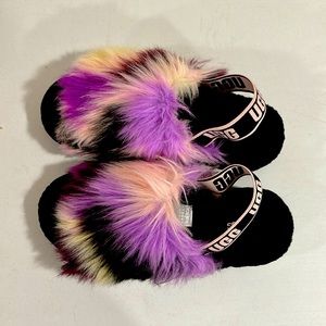 UGG fluff yea slide in like-new condition